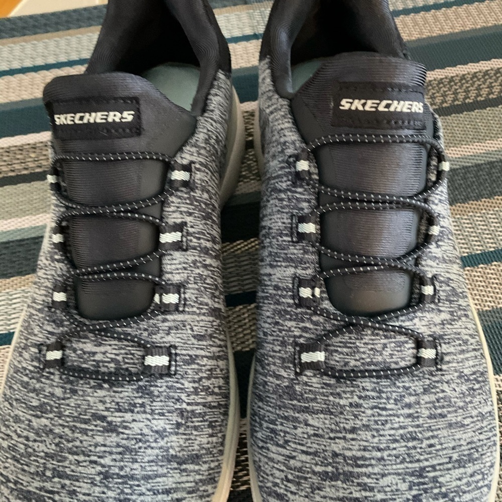 Skechers Navy and Light Blue Fabric Slip On shoes - Picture 1 of 6